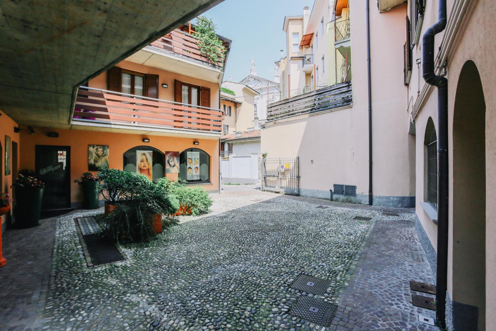 Flat Mazzini 6 Apartment Alzano Lombardo Exterior foto