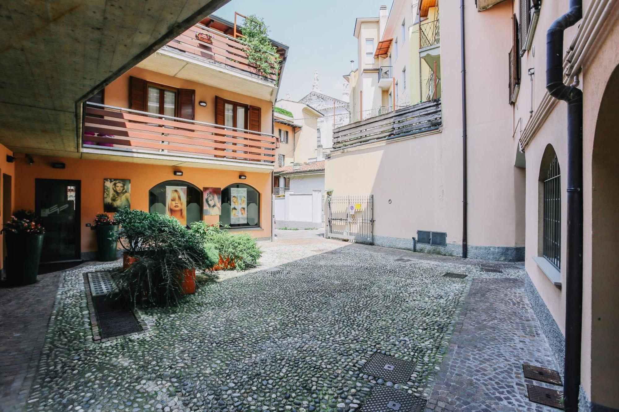 Flat Mazzini 6 Apartment Alzano Lombardo Exterior foto