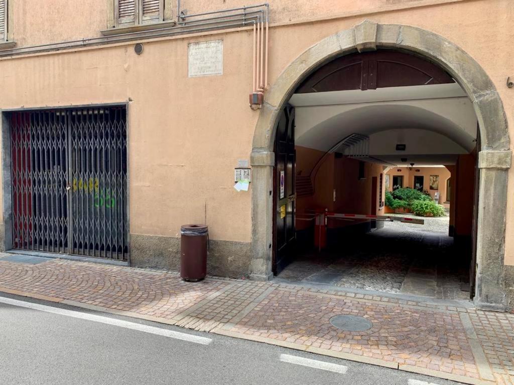Flat Mazzini 6 Apartment Alzano Lombardo Exterior foto